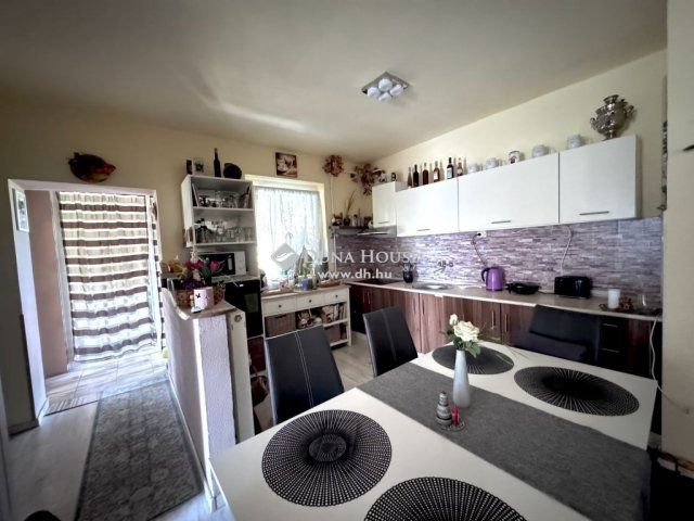 Eladó családi ház, Görcsönyben 69.99 M Ft, 3 szobás