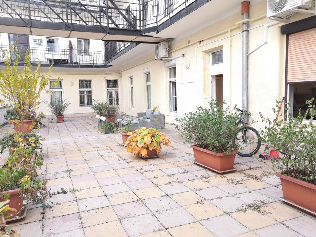 Eladó téglalakás, Budapesten, VI. kerületben 119 M Ft