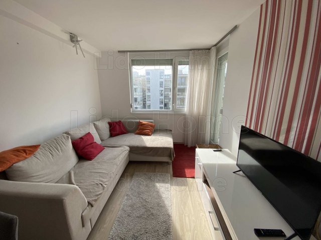 Eladó téglalakás, Siófokon 89.9 M Ft, 3 szobás