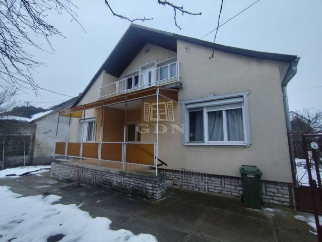 Eladó családi ház, Öskün 75 M Ft, 3+1 szobás