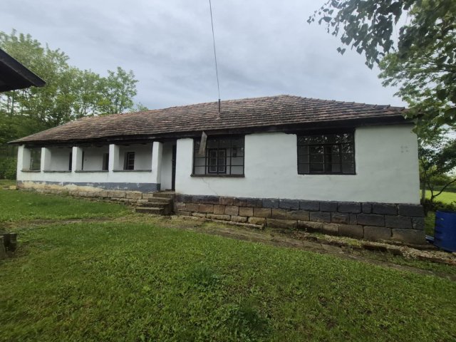 Eladó családi ház, Szajlán 19 M Ft, 2 szobás