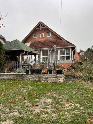 Eladó nyaraló, Csopakon 179 M Ft, 3 szobás / költözzbe.hu