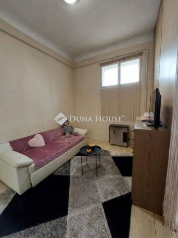 Eladó családi ház, Baján 19.9 M Ft, 2 szobás