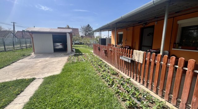 Eladó családi ház, Sarkadon 20.3 M Ft, 2 szobás