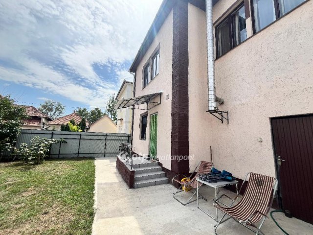 Eladó családi ház, Jászapátiban 25.5 M Ft, 4 szobás