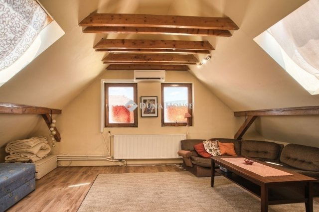 Eladó családi ház, Budaörsön 234.9 M Ft, 10 szobás