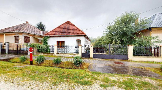 Eladó családi ház, Sajóbábonyon 29.9 M Ft, 2 szobás