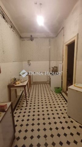 Eladó téglalakás, Budapesten, VII. kerületben 110 M Ft, 4 szobás