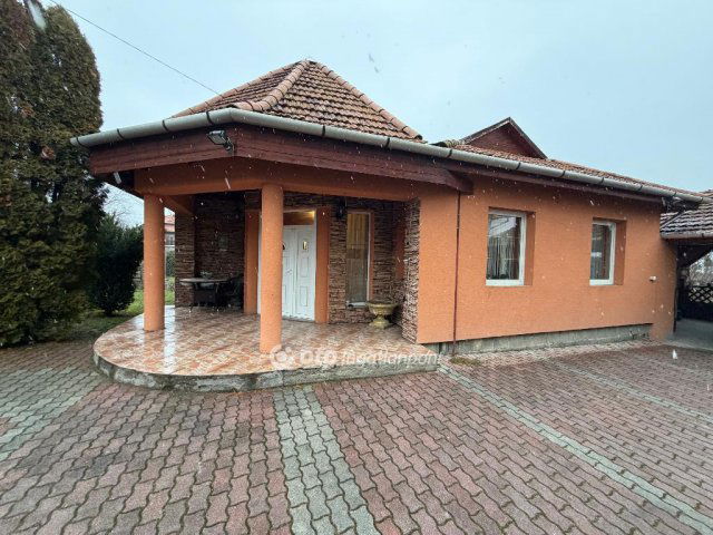 Eladó családi ház, Bátonyterenyén 68 M Ft, 4 szobás