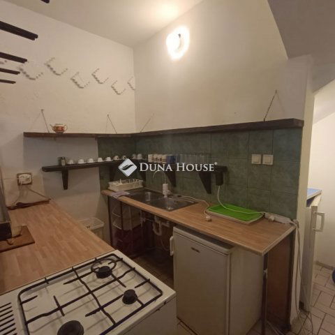 Kiadó családi ház, albérlet, Kecskeméten 600 E Ft / hó