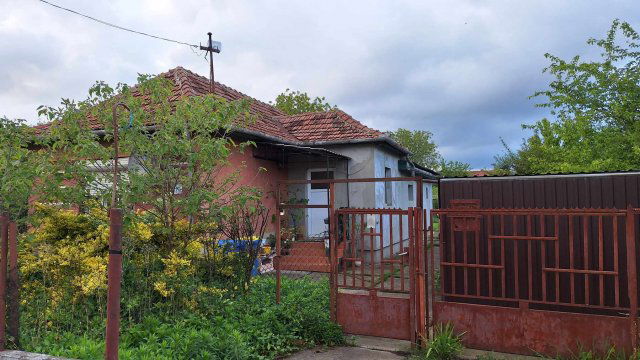 Eladó családi ház, Debrecenben 32.9 M Ft, 3+1 szobás