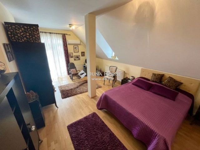 Eladó családi ház, Balatonalmádiban 229.9 M Ft, 6 szobás