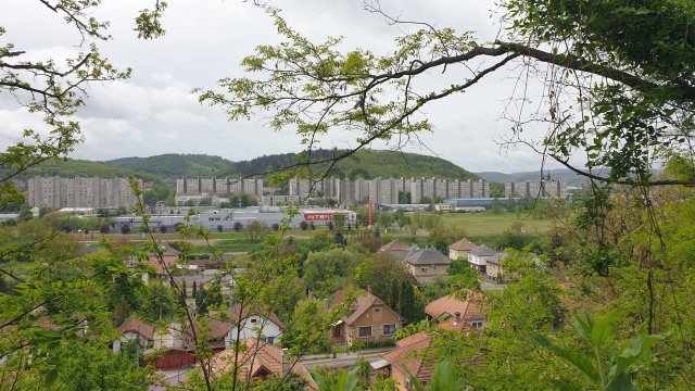 Eladó családi ház, Ózdon 11 M Ft, 3 szobás