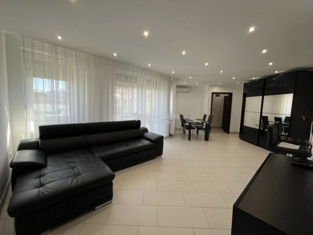 Kiadó téglalakás, albérlet, Nyíregyházán 250 E Ft / hó