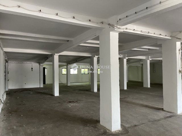 Eladó ipari ingatlan, Budapesten, XVII. kerületben 299 M Ft