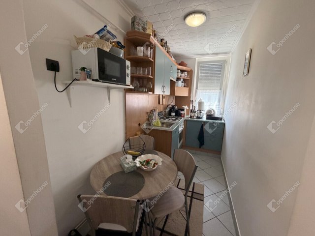 Eladó téglalakás, Keszthelyen 44.9 M Ft, 2 szobás