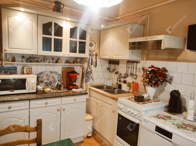 Eladó családi ház, Szegeden 98 M Ft, 4 szobás