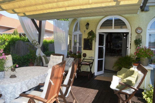 Eladó ikerház, Budapesten, XVIII. kerületben 195 M Ft, 5 szobás