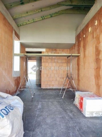 Eladó ikerház, Vecsésen 145 M Ft, 4 szobás