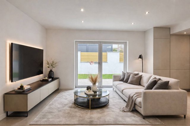 Eladó családi ház, Székesfehérvárott 89 M Ft, 4 szobás