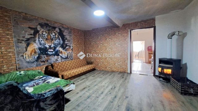 Eladó családi ház, Beremenden 10.9 M Ft, 5 szobás