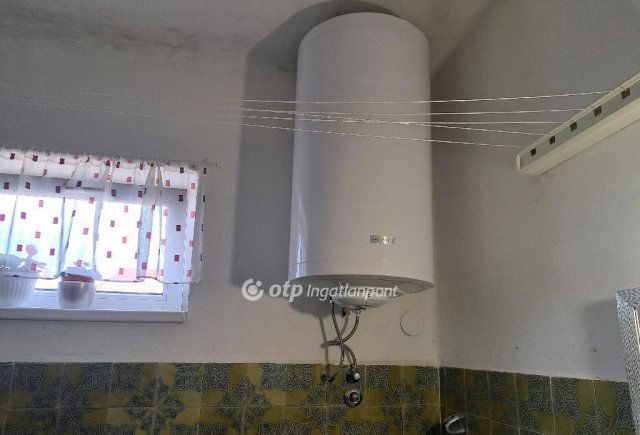 Eladó családi ház, Bicskén 99 M Ft, 3 szobás