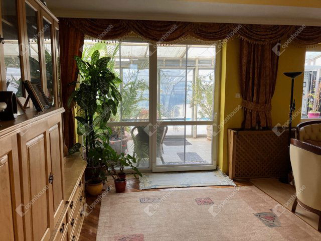 Eladó családi ház, Csornán 84.99 M Ft, 5 szobás