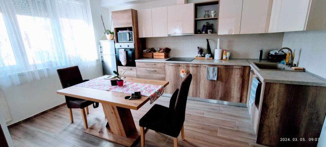 Kiadó panellakás, albérlet, Debrecenben, Görgey utcában