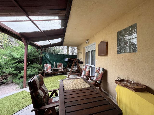 Kiadó ikerház, albérlet, Budapesten, XI. kerületben, 4 szobás