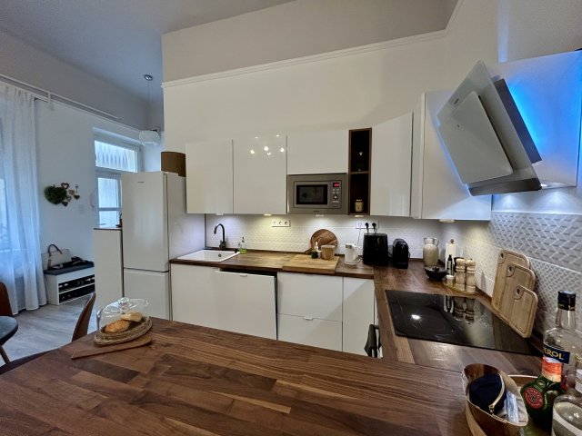 Eladó téglalakás, Budapesten, VIII. kerületben 105 M Ft