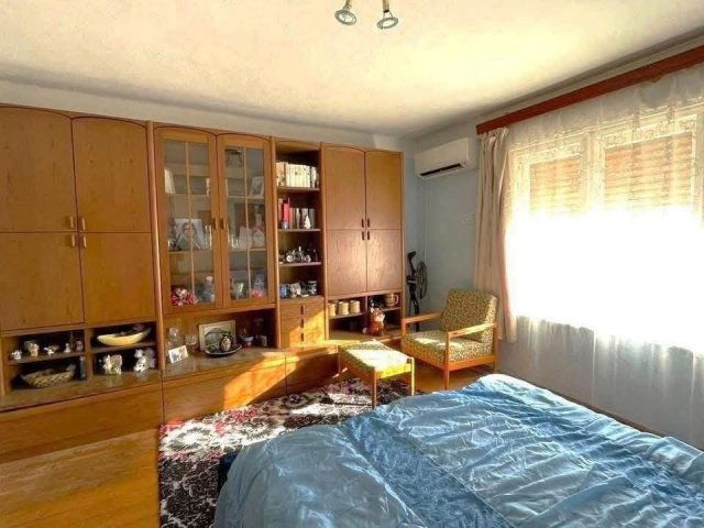 Eladó családi ház, Szakmáron 12.9 M Ft, 3+1 szobás