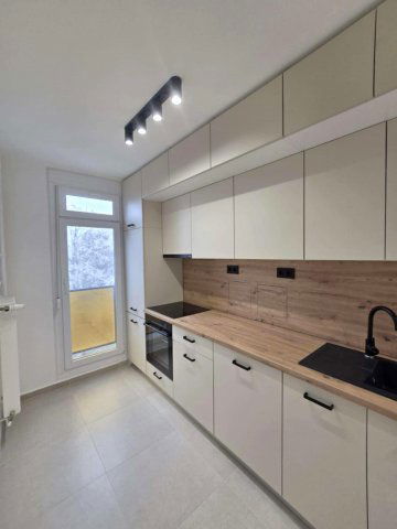 Eladó panellakás, Pécsett 57.5 M Ft, 2 szobás