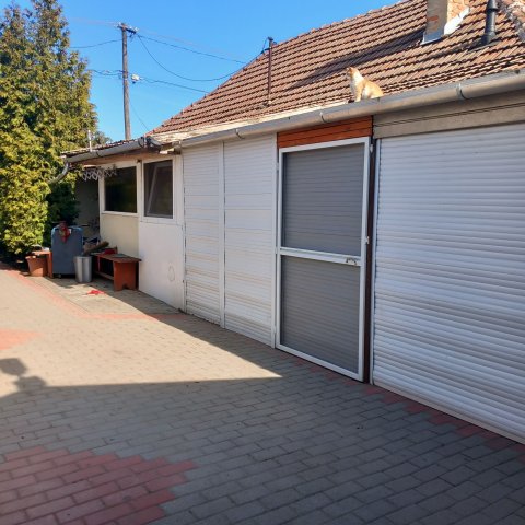 Eladó családi ház, Jászkisérén 17 M Ft, 3 szobás