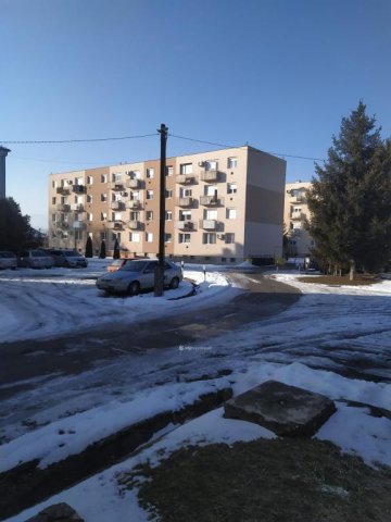 Eladó téglalakás, Verpeléten 22 M Ft, 1+1 szobás