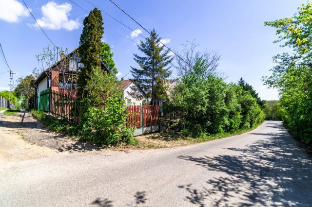 Eladó családi ház, Ürömön 82.9 M Ft, 2 szobás
