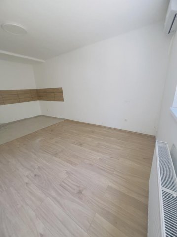 Eladó téglalakás, Tatabányán 36.5 M Ft, 2 szobás