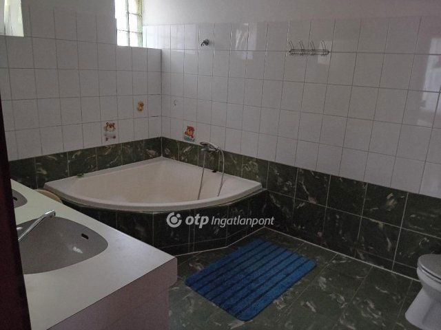 Eladó téglalakás, Budapesten, XXII. kerületben 85 M Ft, 4 szobás