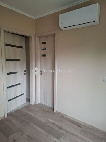 Kiadó téglalakás, albérlet, Szekszárdon 132 E Ft / hó