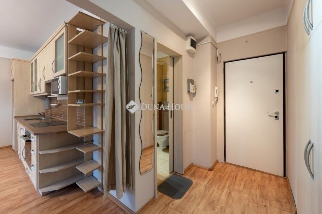 Eladó téglalakás, Budapesten, XI. kerületben 70 M Ft, 2 szobás