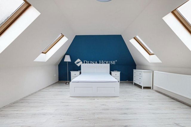 Eladó családi ház, Budapesten, III. kerületben 429 M Ft