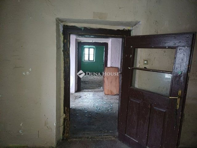 Eladó családi ház, Sajópetrin 11.99 M Ft, 1 szobás