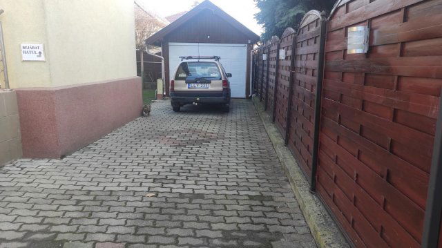 Kiadó családi ház, albérlet, Komáromban 290 E Ft / hó