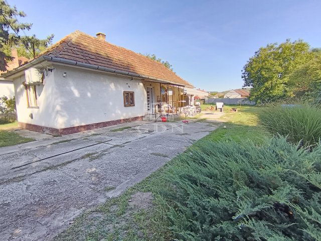 Eladó családi ház, Gödöllőn 49.85 M Ft, 3 szobás