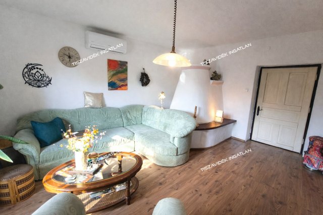 Eladó családi ház, Besenyszögön 18.9 M Ft, 4 szobás