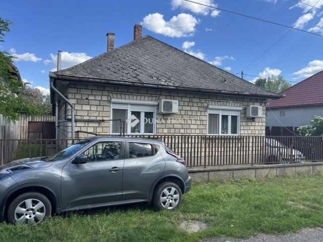 Eladó családi ház, Monorierdőn 60 M Ft, 4 szobás