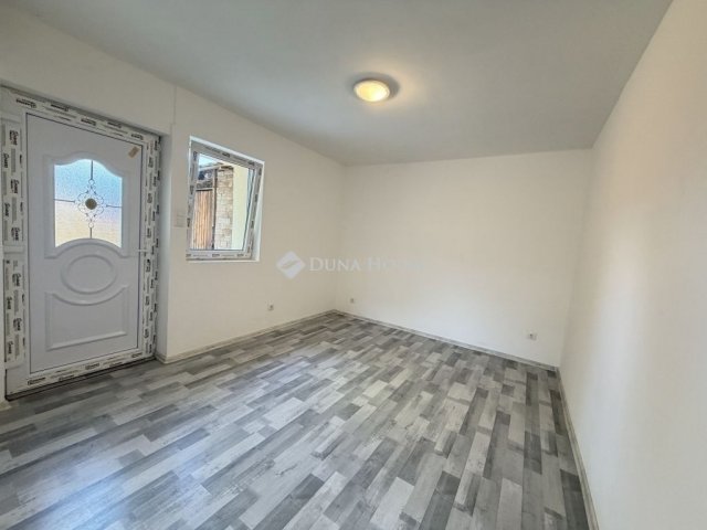 Eladó téglalakás, Budapesten, XXI. kerületben 24.9 M Ft