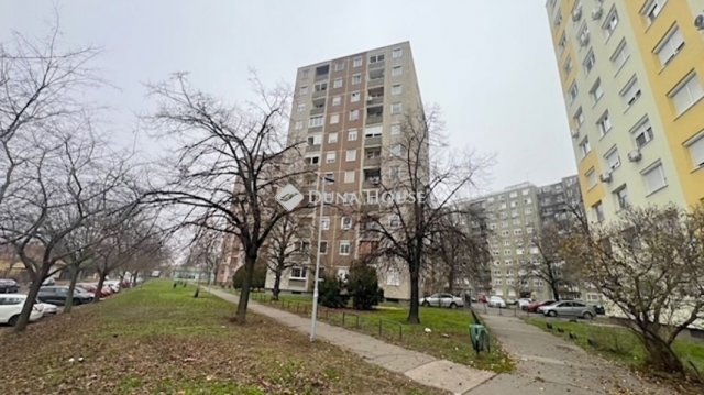 Eladó panellakás, Budapesten, XV. kerületben 69.9 M Ft