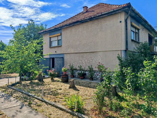 Eladó családi ház, Kerecsenden 29 M Ft, 4 szobás