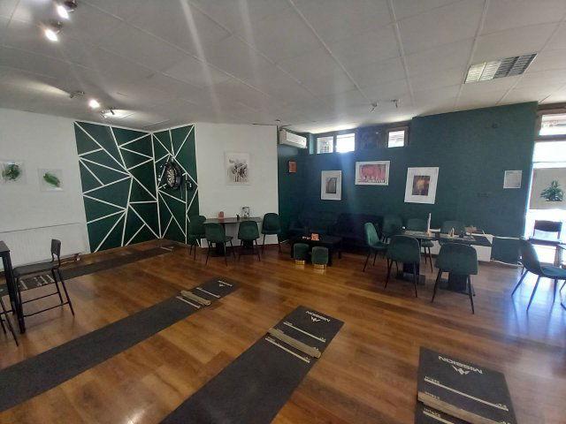 Eladó üzlethelyiség, Szolnokon 45.99 M Ft, 1 szobás