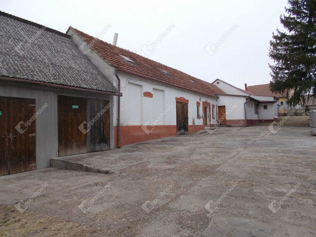 Eladó családi ház, Csurgón 54.9 M Ft, 3 szobás